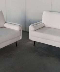 SET DOS SOFA DOBLE CON COJINES CILINDRICOS